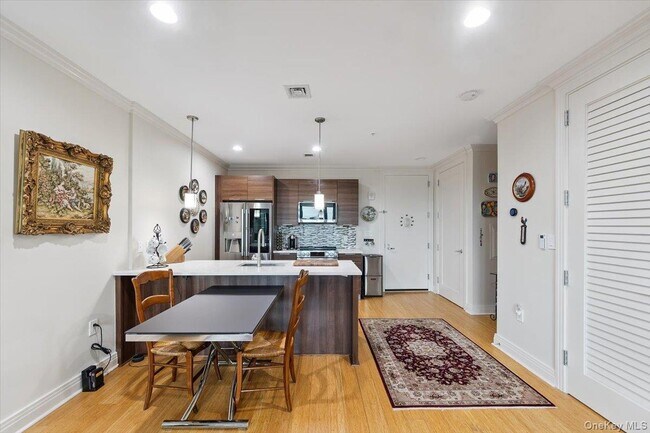 Building Photo - 701 Ridge Hill Boulevard