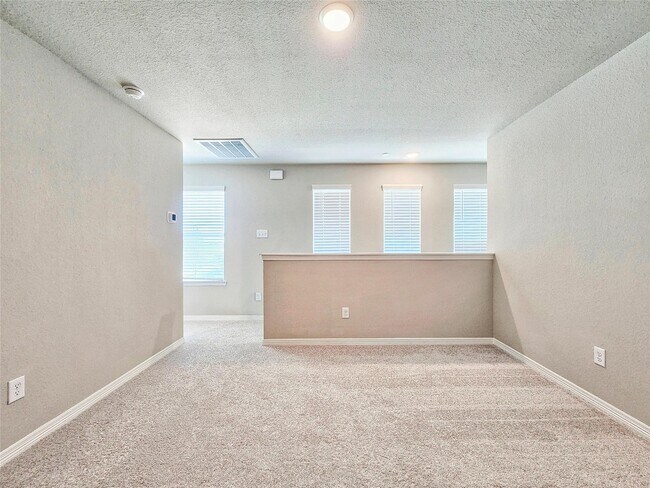 Building Photo - 8002 Scanlan Trce