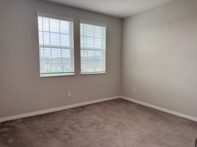 Building Photo - 730 Rivington Ave