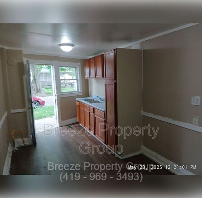Building Photo - 226 Langdon St