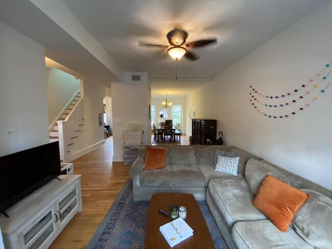 Building Photo - 3607 11th St NW