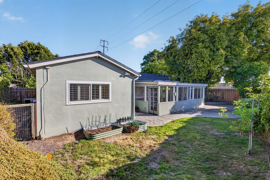 Building Photo - 4144 Tolowa St