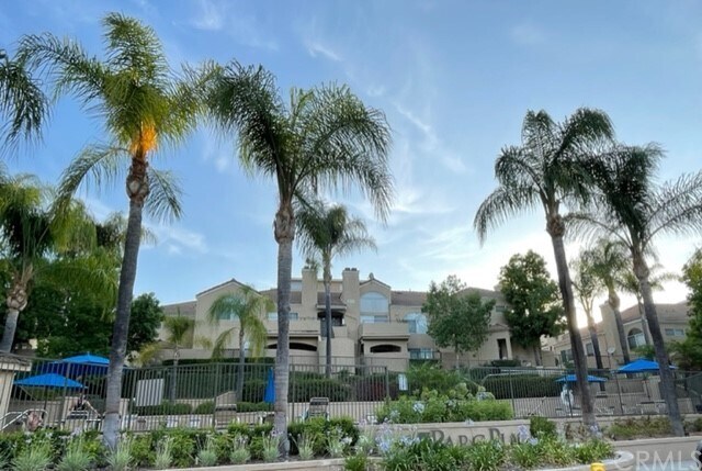 Building Photo - 13133 Le Parc