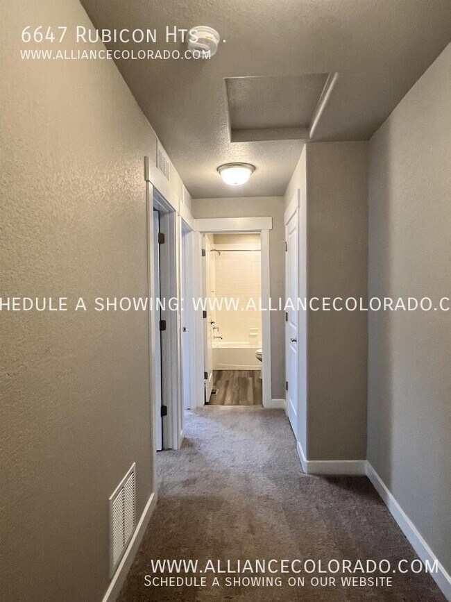 Building Photo - 6647 Rubicon Hts