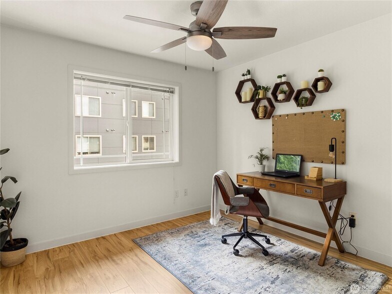 Building Photo - 13511 97th Ave E