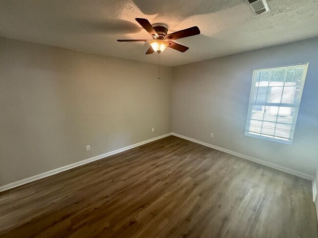 Building Photo - Charming 3BR/2BA home in Dothan, AL - Appl...