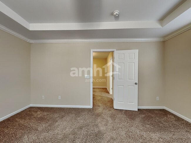 Building Photo - 3910 Pepperbush Dr