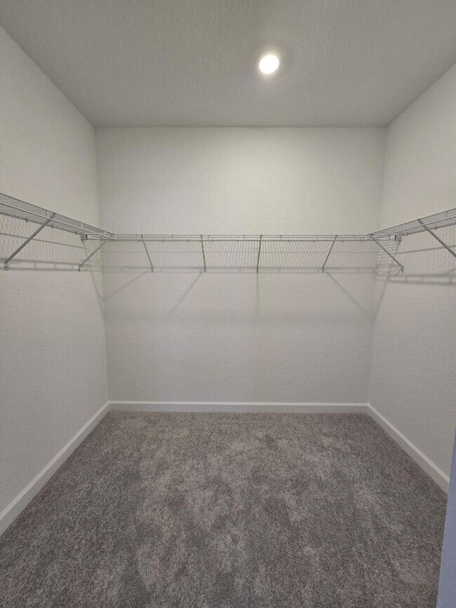 Building Photo - Brand New 3 Bed / 3 Bath Town home Modern Living Florida City FL 33034