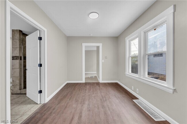 Building Photo - 3153 W 103rd St