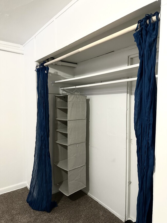 Optimize your storage with this stylish and functional closet. - 1458 N Gaylord St