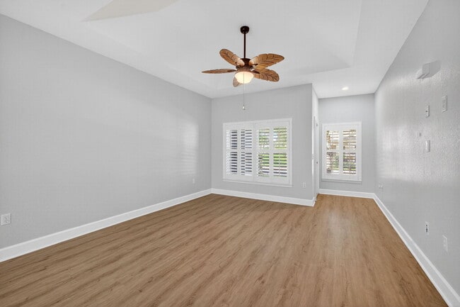 Building Photo - 1827 Pelican Dr