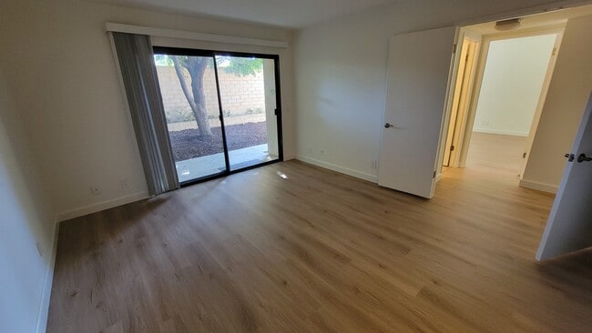 Building Photo - 18745 Paseo Picasso