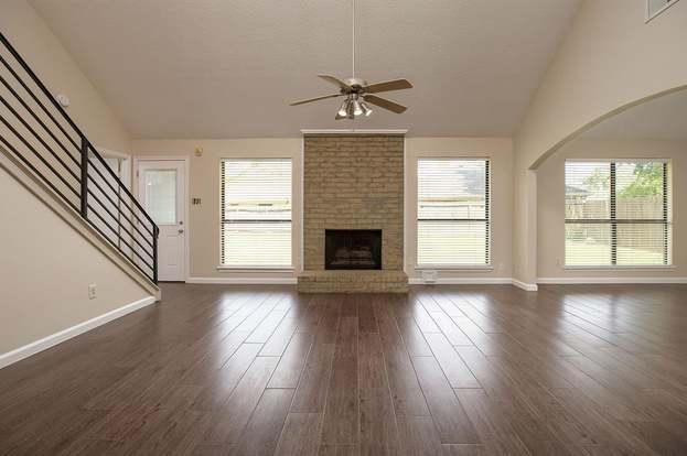 Building Photo - 3807 Cedar Valley Dr