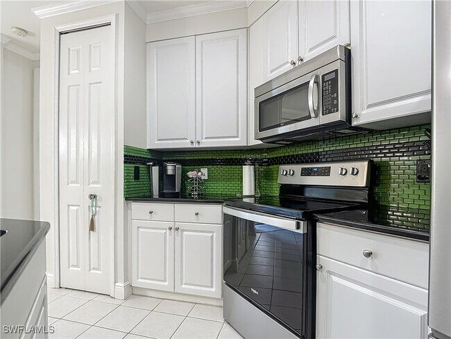 Building Photo - 1340 Sweetwater Cove