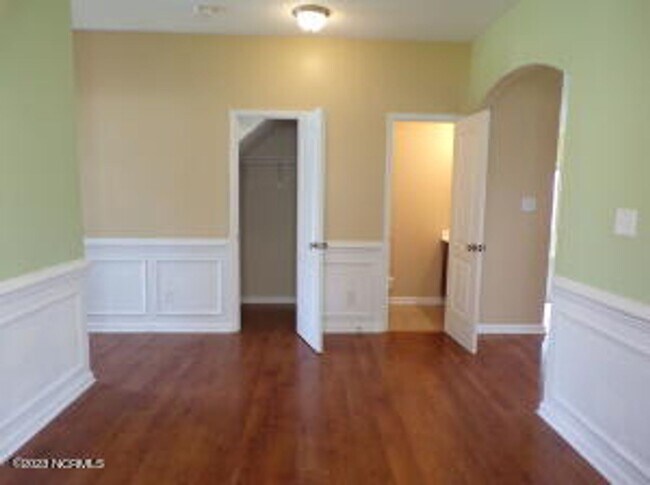 Building Photo - 4 Bedroom 2.5 Bathroom home located in Carolina Subdivision