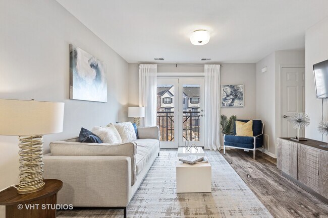 Building Photo - 226 Bach Ct