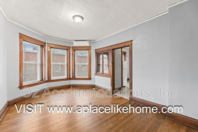 Building Photo - 3523 St John Ave