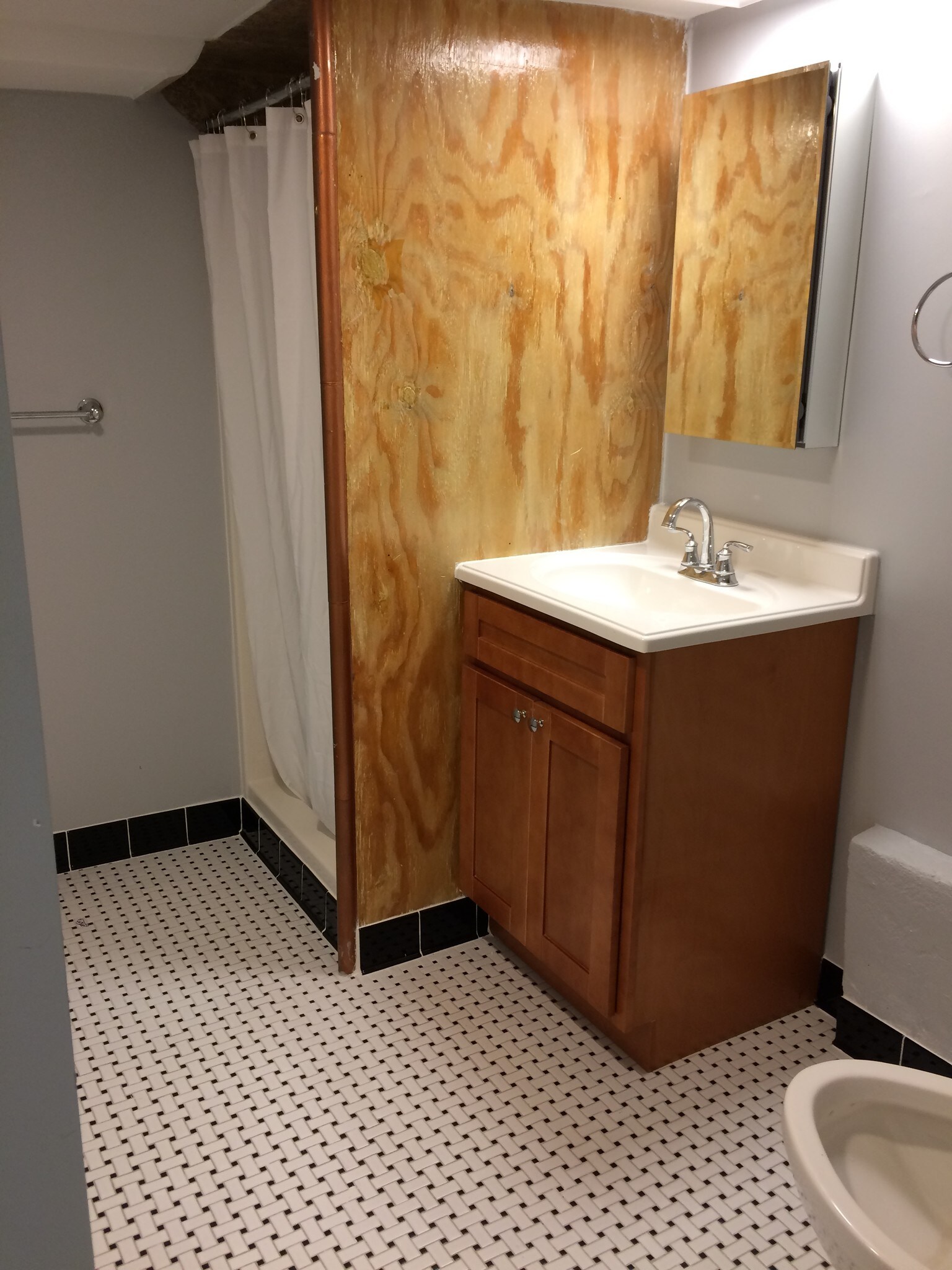 Bath with Shower only - 8329 Pritchard Pl