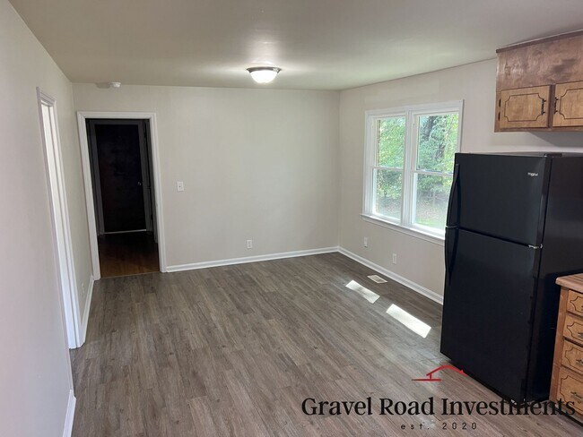 Building Photo - Single Family Home for Rent