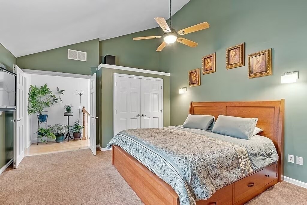 Building Photo - 68 E Bluff Rd