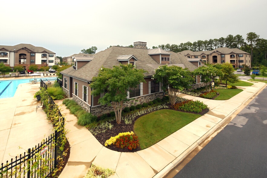 Building Photo - Randolph Pointe @ Fort Bragg