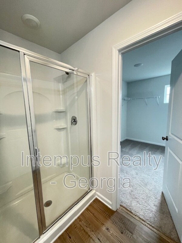 Building Photo - 693 Summerwood Ln