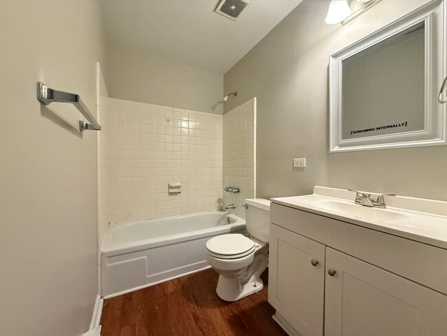 Building Photo - 2770 Laguna Ave