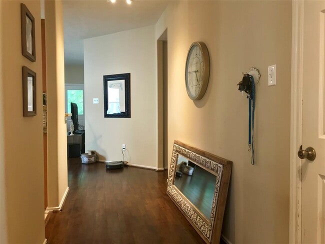 Building Photo - 27 W Sage Creek Pl