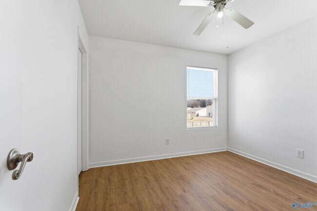 Building Photo - 313 Kenneth Blvd NW