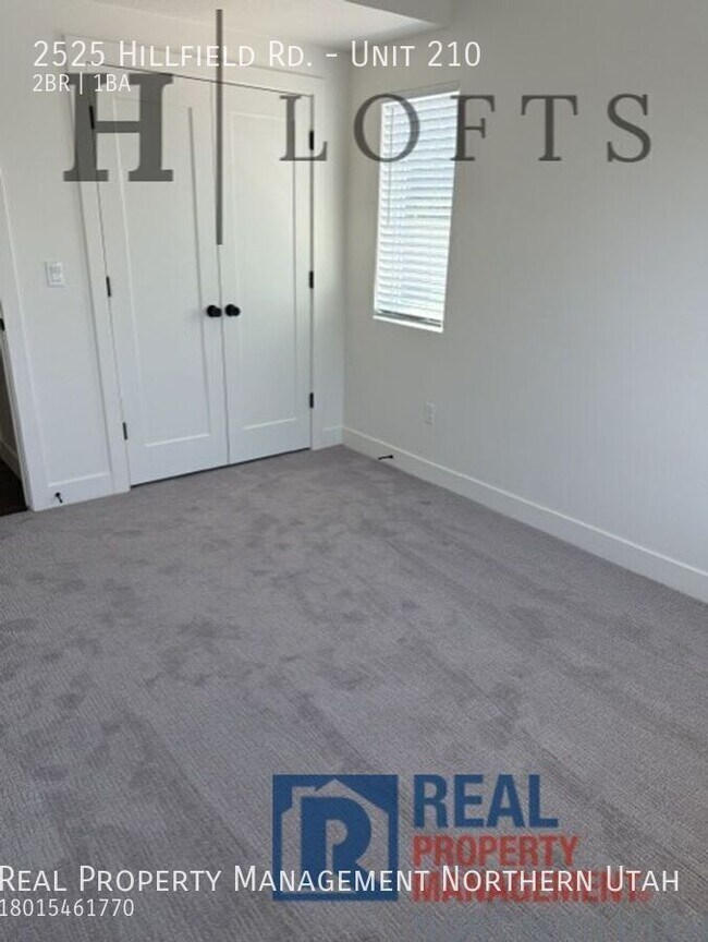 Building Photo - 2525 Hillfield Rd.-Unit 210