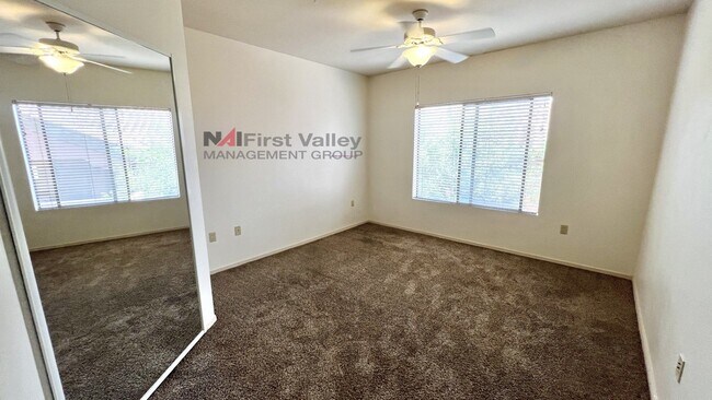 Building Photo - 1 Bedroom, 1 Bath