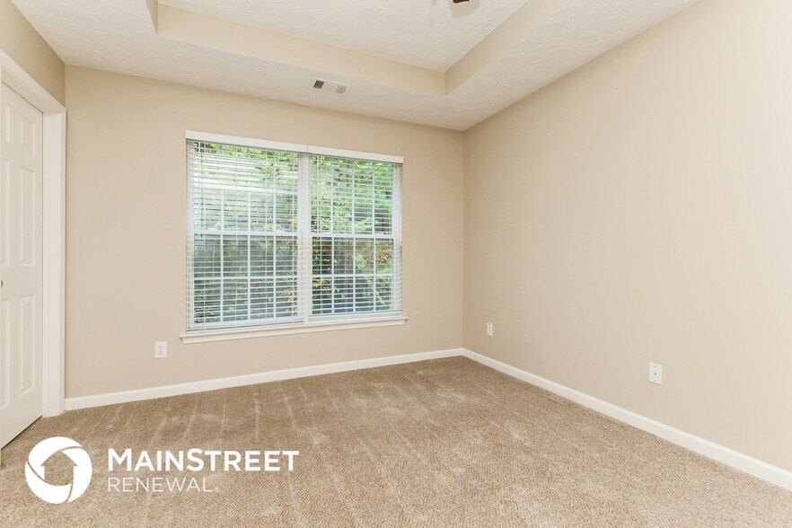 Building Photo - 207 Topaz Dr