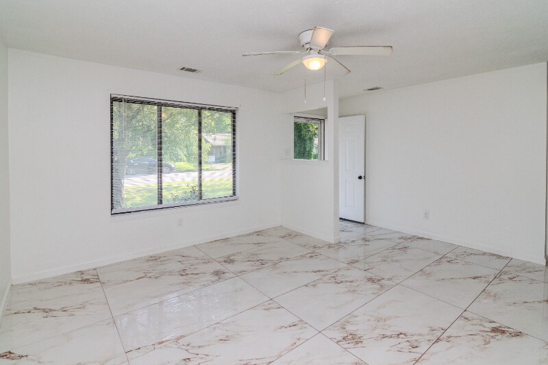 Building Photo - 1558 Samara Glen Way