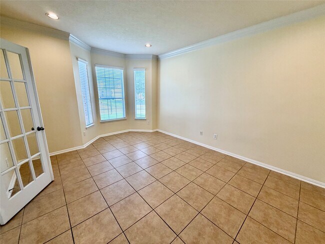 Building Photo - 25206 Auburn Terrace Dr