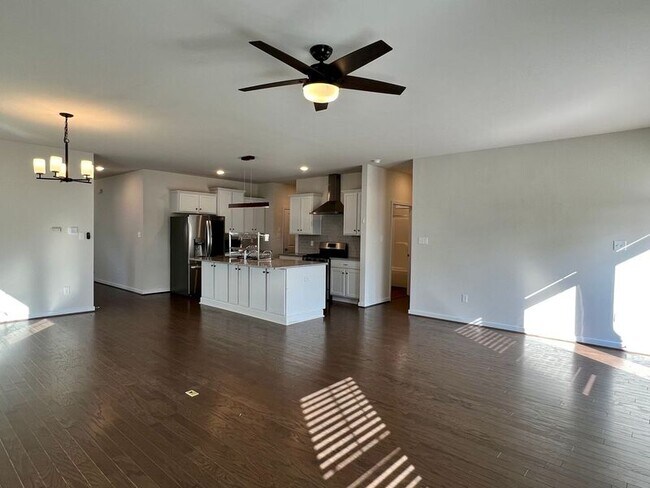 Building Photo - 8180 Lyman Ct