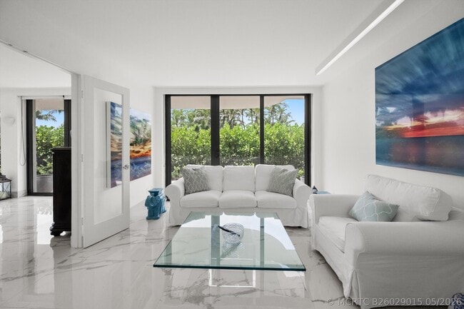Building Photo - 2580 S Ocean Blvd