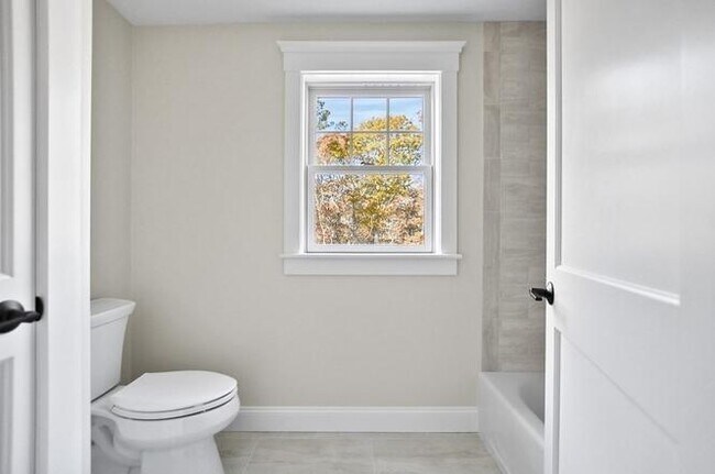 Building Photo - 101 Plum Hollow Rd