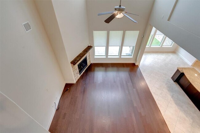 Building Photo - 10307 Latta Creek Dr
