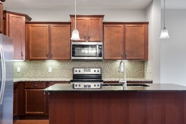 Building Photo - 207 Bixby Ln