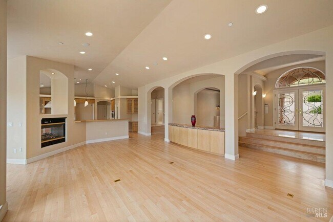Building Photo - 10 Warrens Way