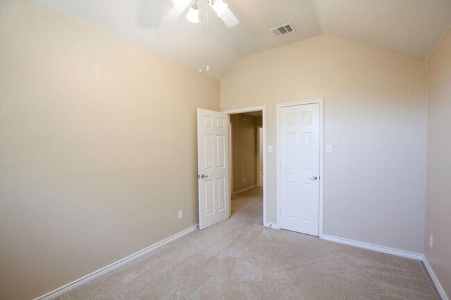 Building Photo - 13856 Fall Harvest Dr
