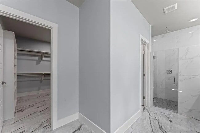 Building Photo - 2610 Lady Andrea Dr