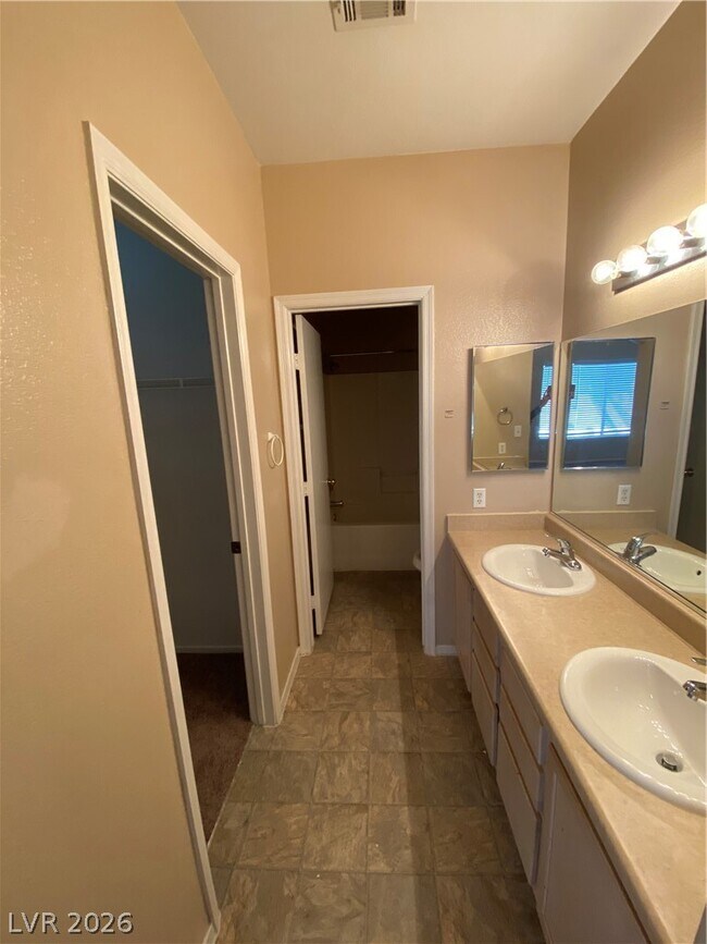 Building Photo - 6804 Indian Chief Dr