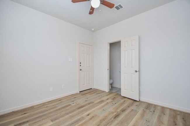 Building Photo - 4108 McKinney St