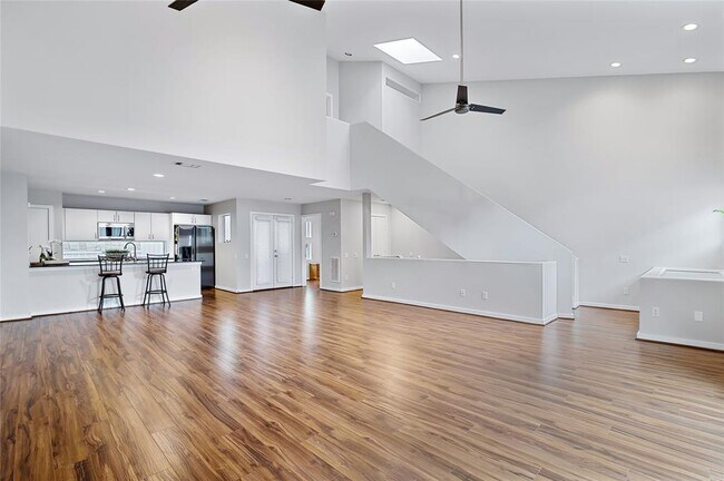 Building Photo - 2605 Calumet St