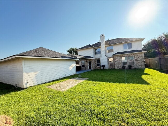 Building Photo - 3808 Travis Lake Ct