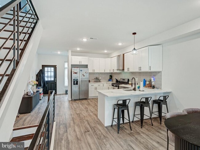 Building Photo - 1931 Colonial St