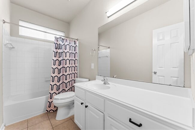 Building Photo - 21127 Gladys Yoakum Dr