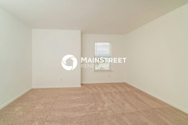 Building Photo - 4 Bedroom Pet-Friendly Home in New Braunfels, TX with Main Street Renewal