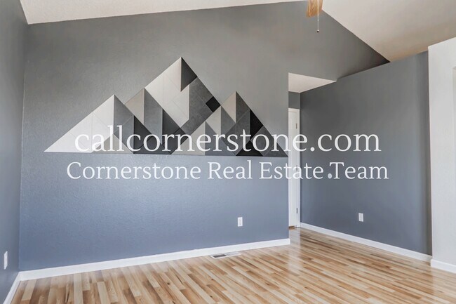 Building Photo - 655 Ancestra Dr